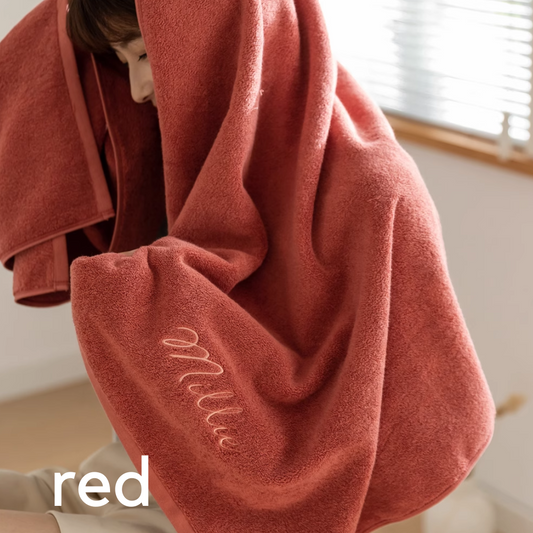 Custom Bath Towels: A Thoughtful and Practical Gift Idea