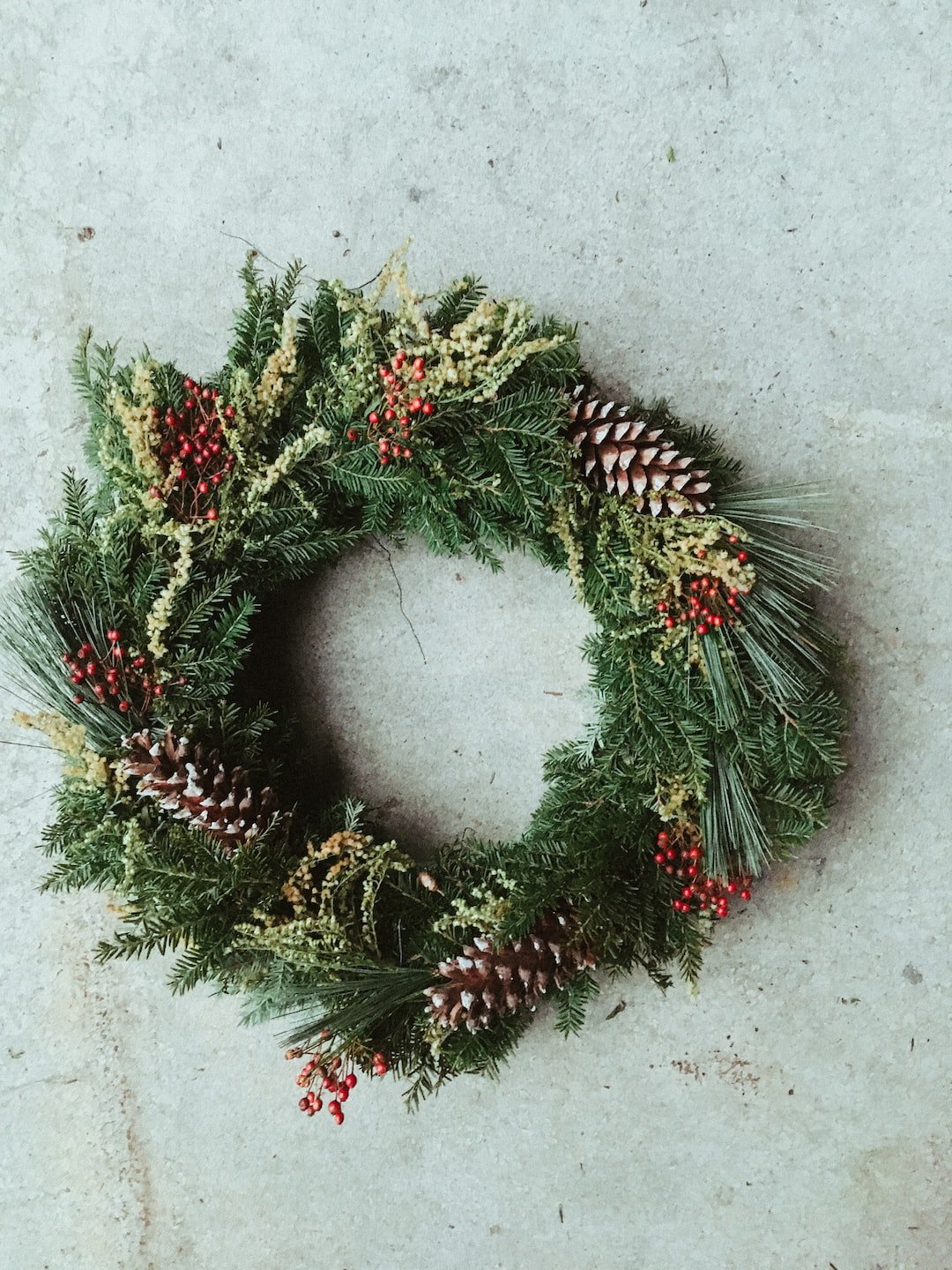 Deck the Halls: DIY Christmas Wreath Ideas for Your Home - patchandbagel