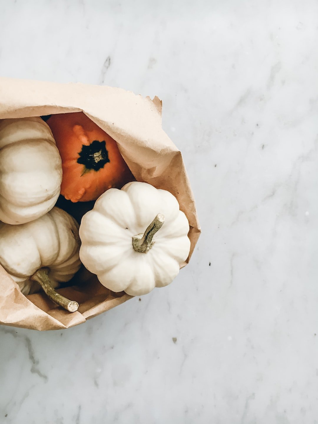 The Art of Fall: Creative Mantel Decorations to Warm Up Your Home - patchandbagel