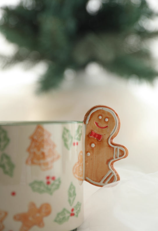 Handbemalter Lebkuchenmann-Weihnachtsbecher aus Keramik
