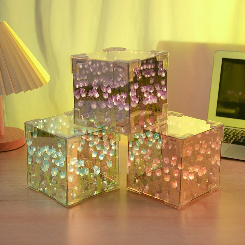  Tulips Bouquet Cube Lamp 