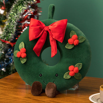 Cute Christmas Wreath Plushie - patchandbagel